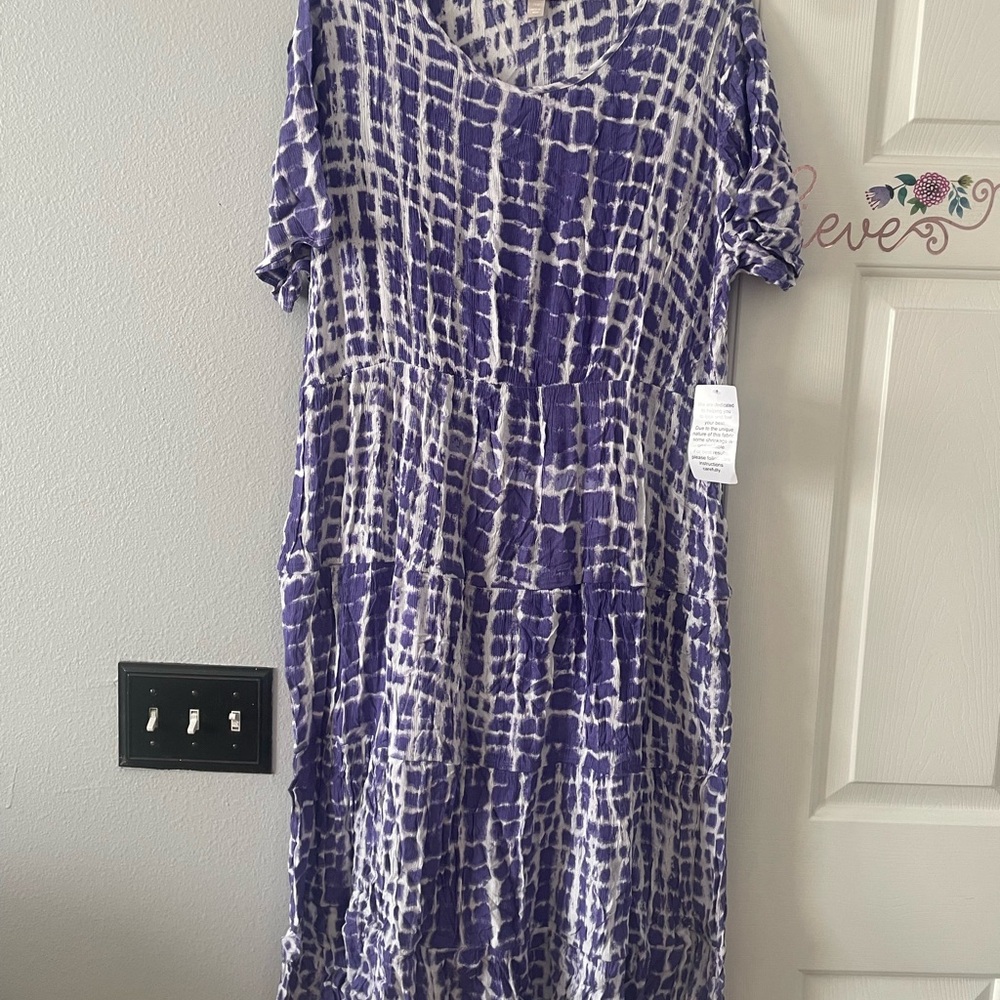 Purple and White Casual V-Neck Midi Dress